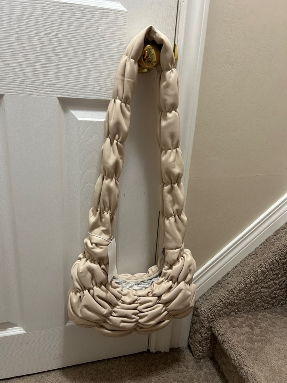 COS Leather Ripple Crossbody - Picture 2 of 6